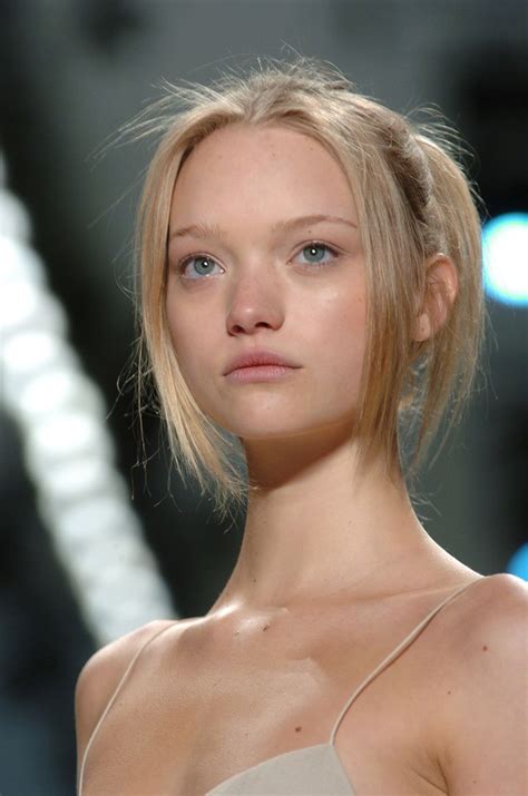 gemma ward on the runway